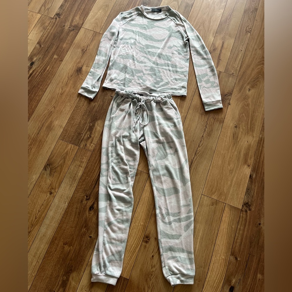 Matching Camo Pyjama Set City Of Angels Small